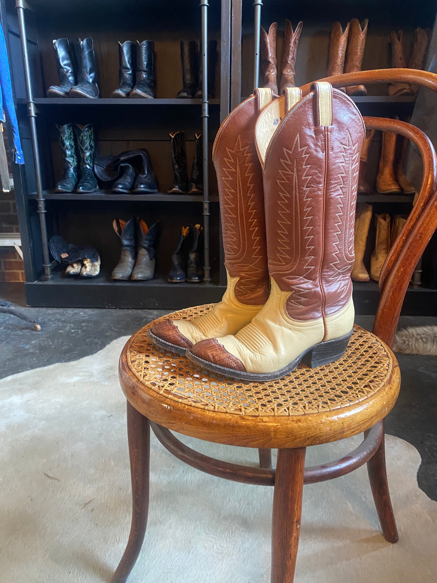 TAN + BROWN TONY LAMA COWBOY BOOTS