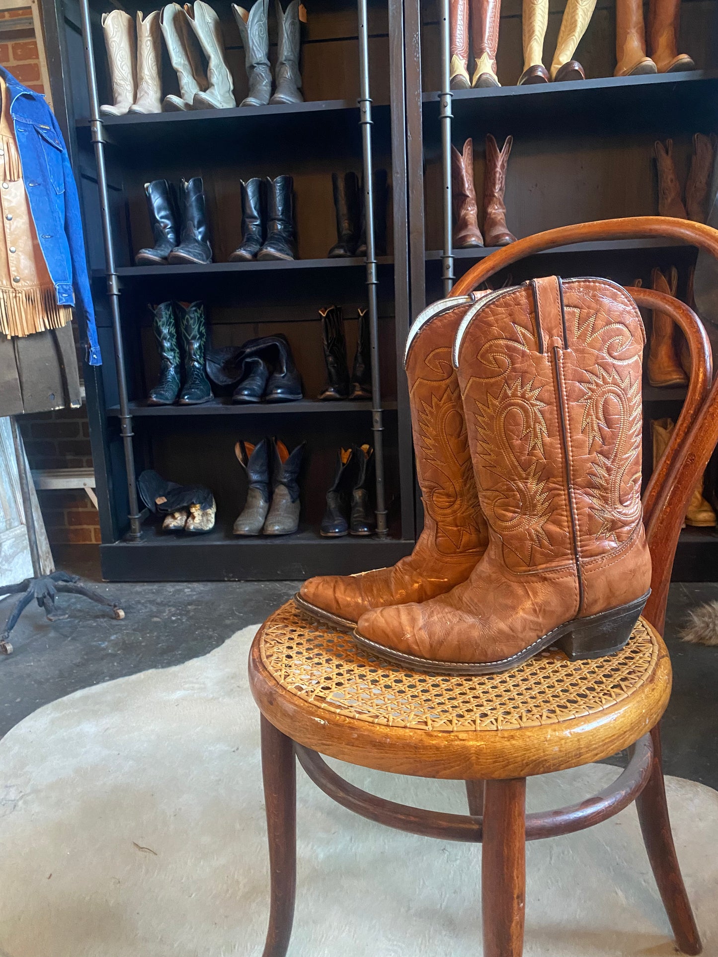 BROWN DURANGO COWBOY BOOTS