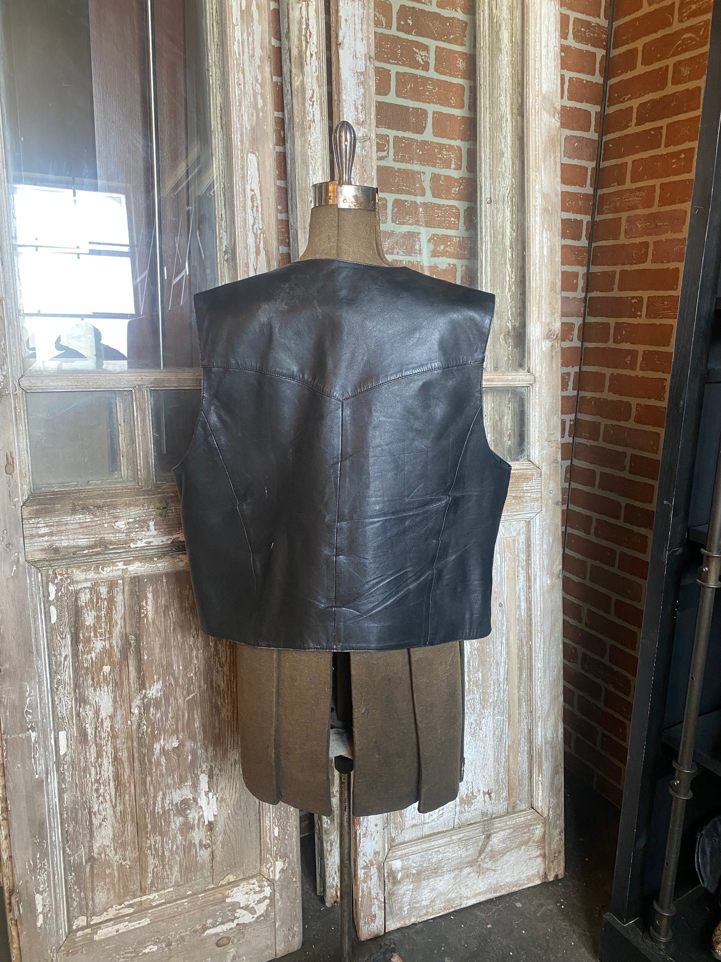 BLACK SKULLY LEATHER VEST