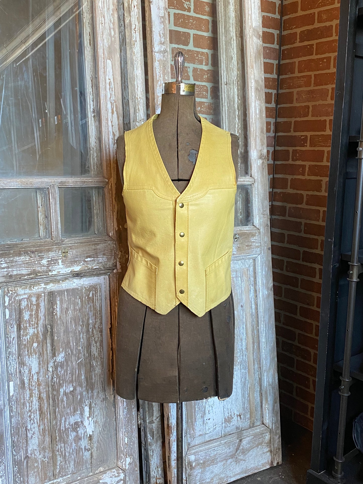 TAN CARIBOU CLOTHES LEATHER VEST