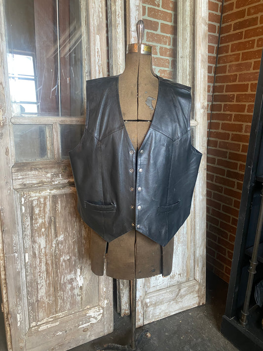 BLACK SKULLY LEATHER VEST